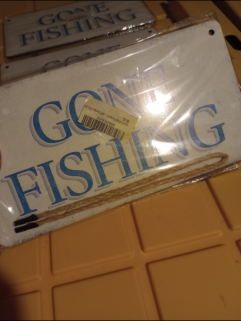 "Gone Fishing" Blue & White Decorative Sign (4PCS)